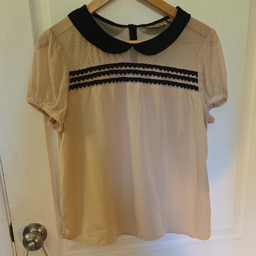 Vera Wang Cream and Black Blouse with Peter Pan Collar